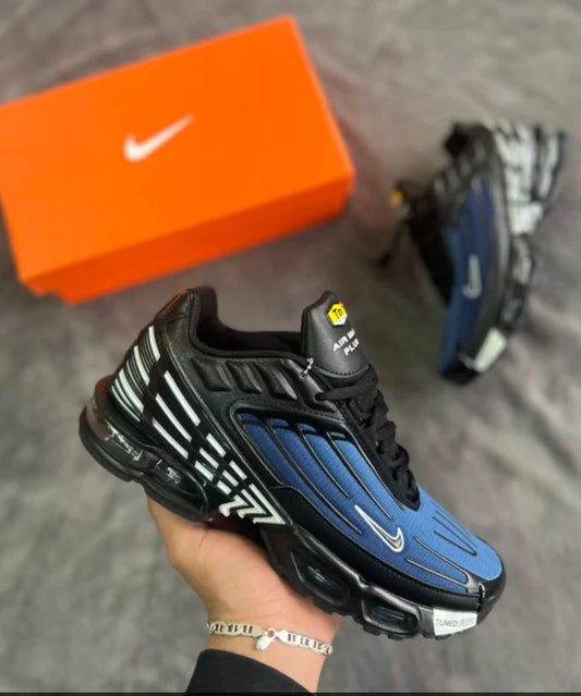 NIKE TN TUNNED