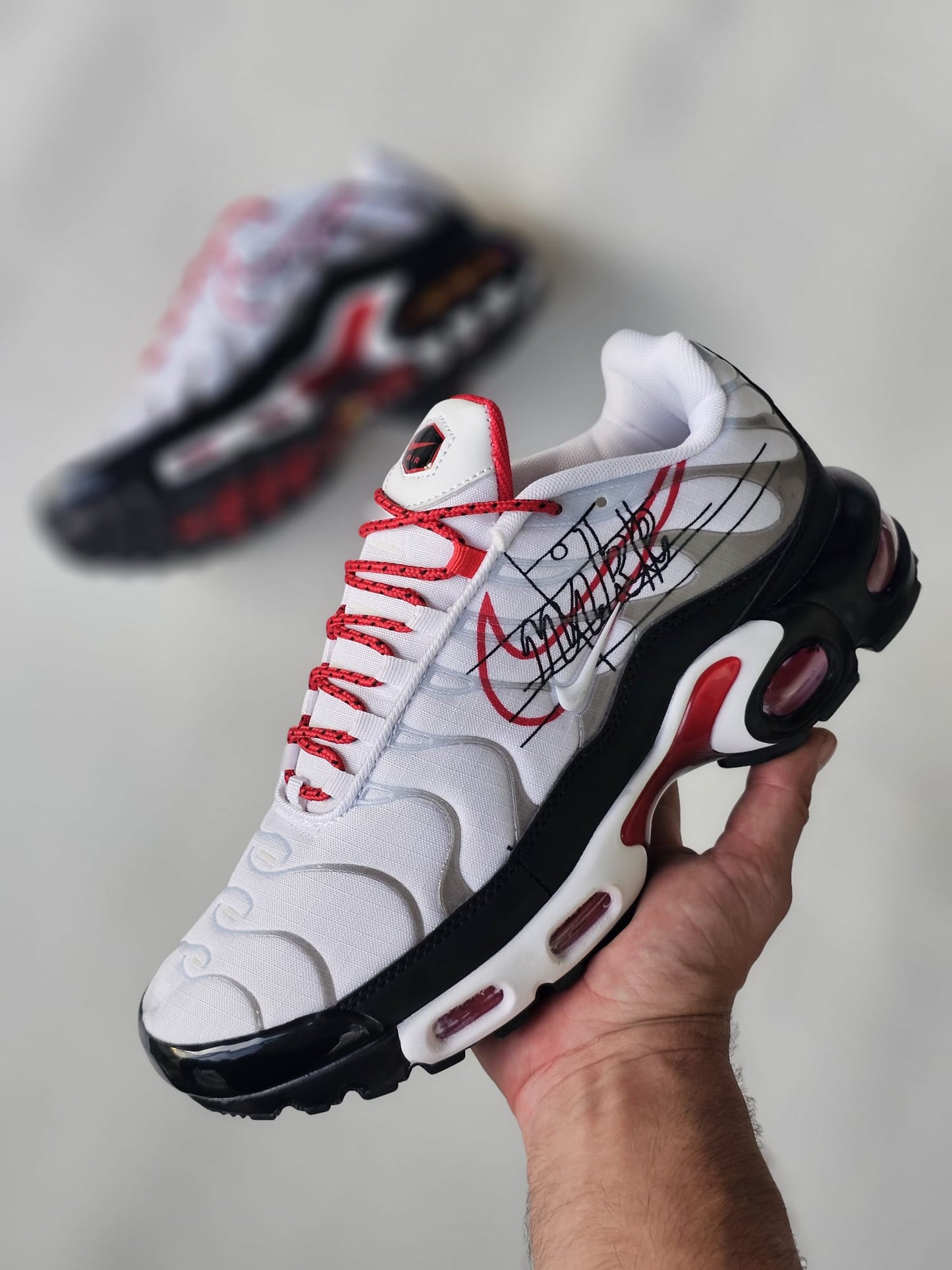 NIKE TN