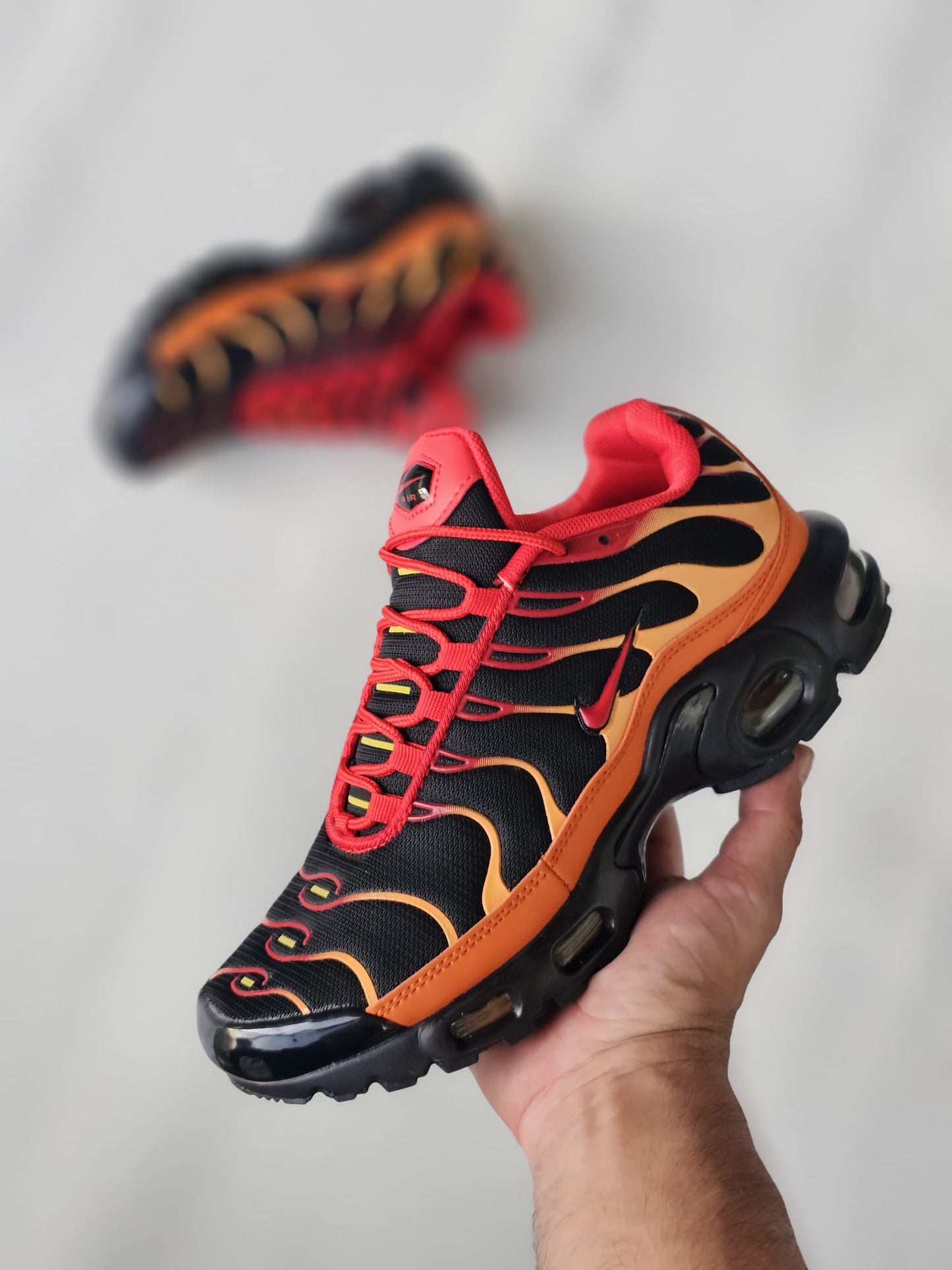 NIKE TN