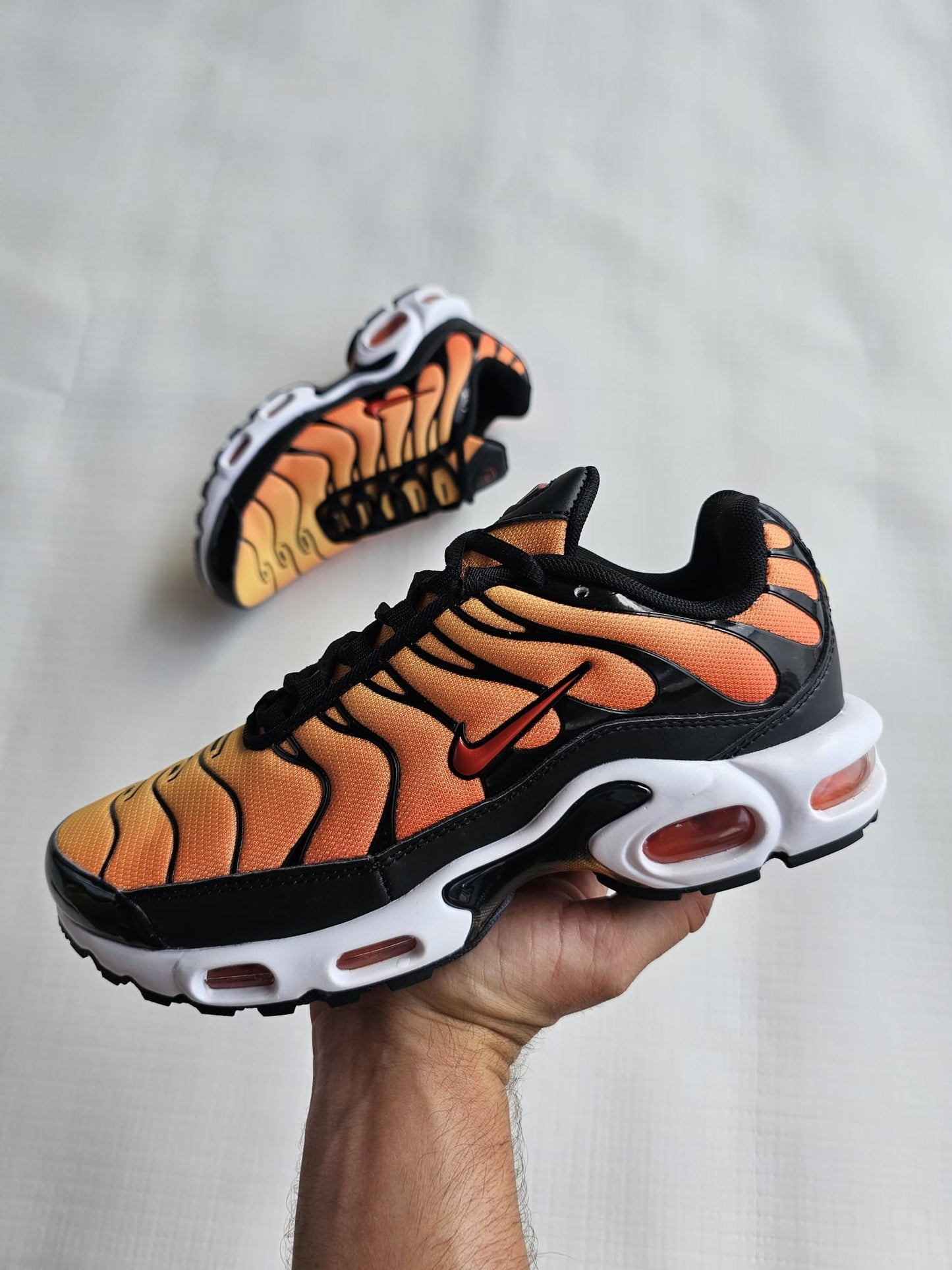 NIKE TN