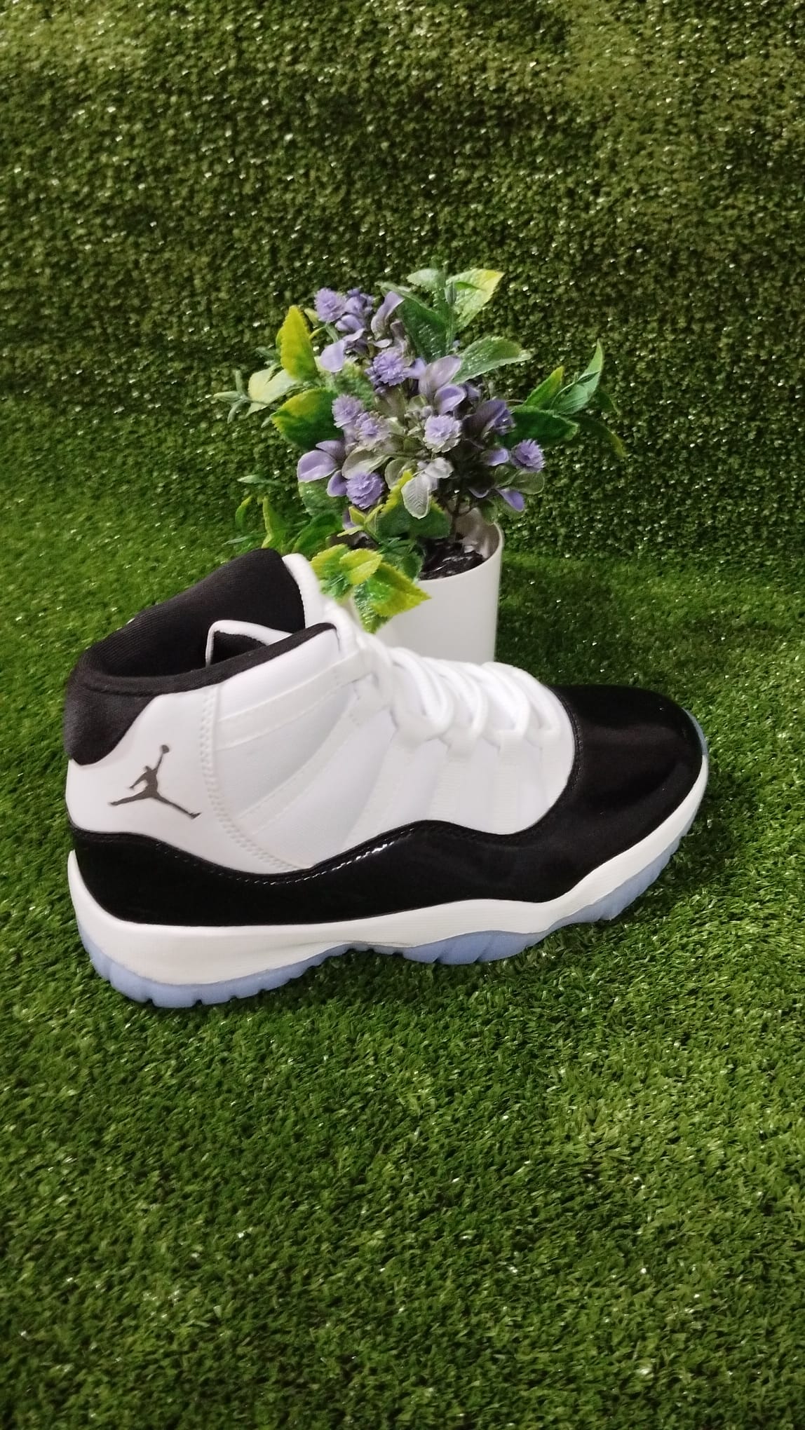 JORDAN 11 Black White CONTRAREEMBOLSO